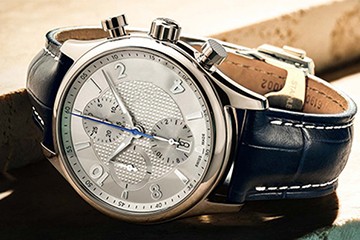 太原百达翡丽表进水了维修